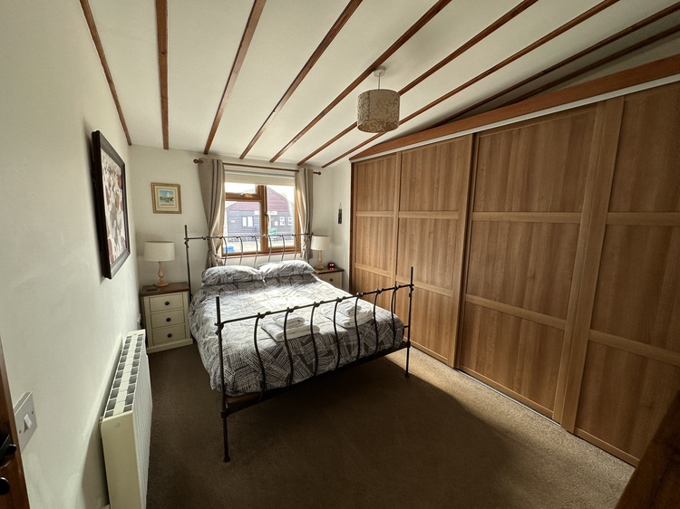 Norfolk Broads Holiday Cottage - Double bedroom at Swallowdale Holiday Home