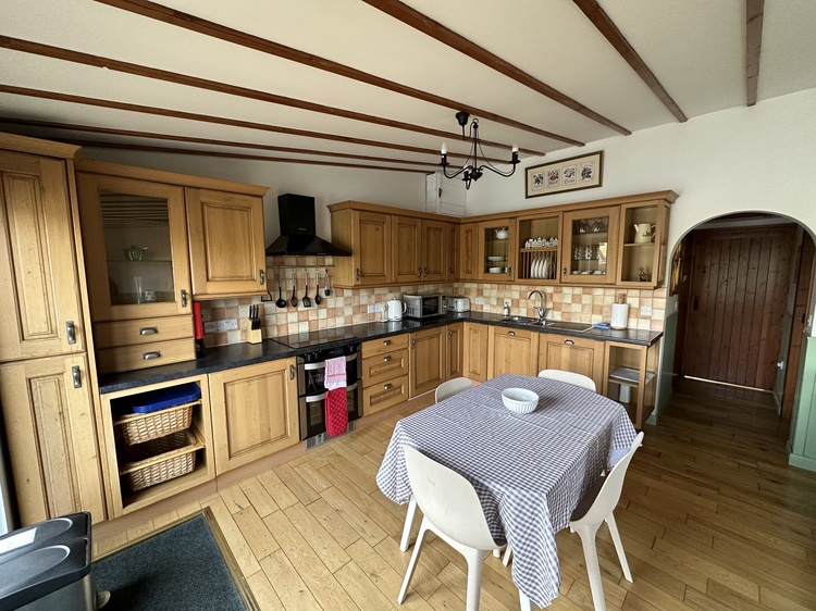 Norfolk Broads Riverside Cottages - Kitchen / diner at Swallowdale Holiday Home